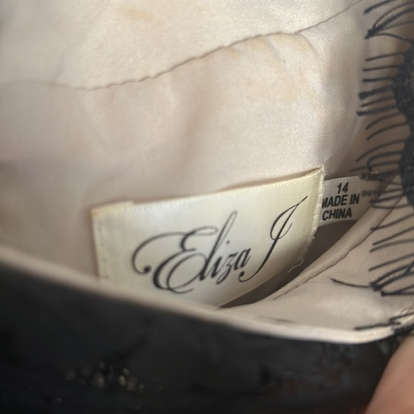 Eliza J Formal Gown - Picture 4 of 5